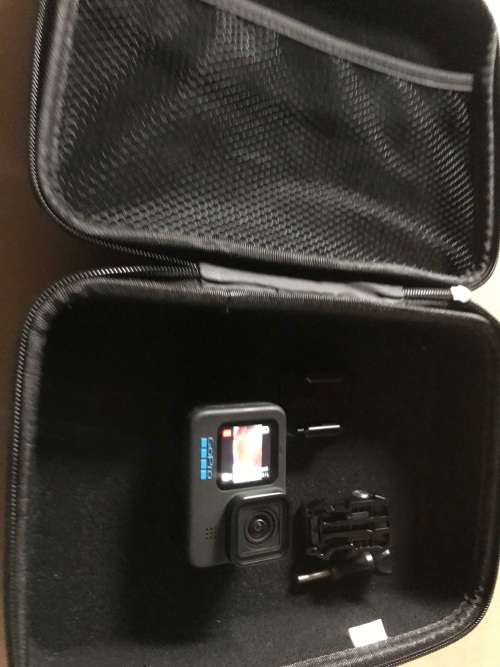 GoPro HERO11 Black |128 GB MEMORY CARD|USB CABLE | CARRY BAG | GOOD  CONDITION